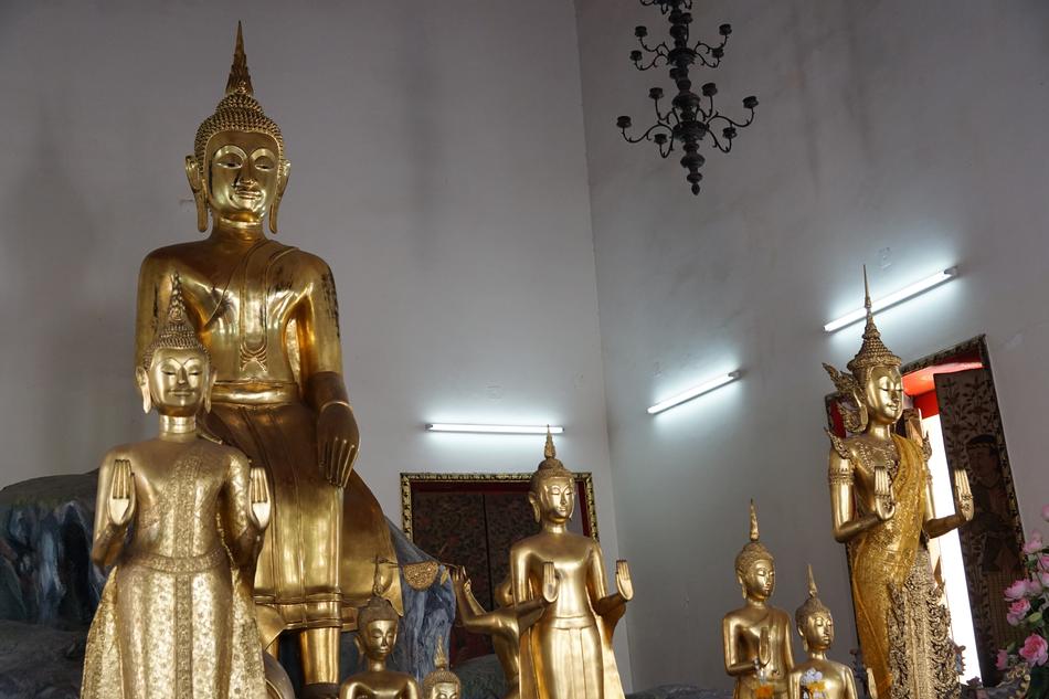 golden buddha view