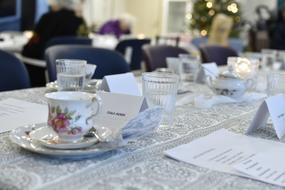 set wedding table