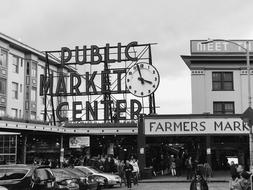 market sign on the building