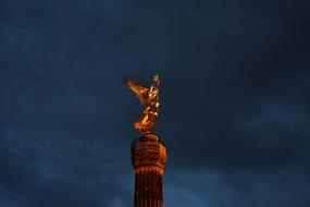 golden column view