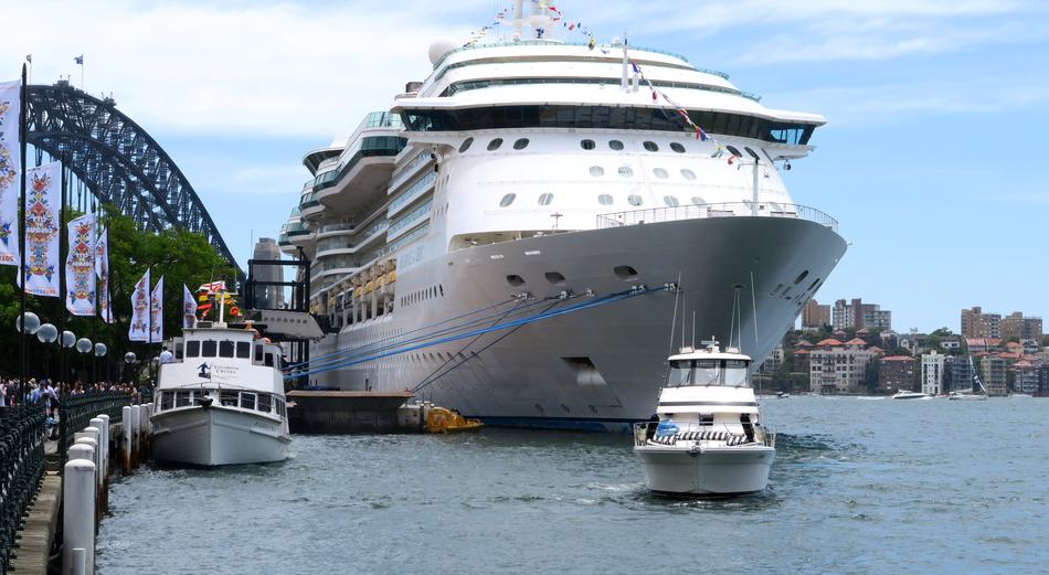 Ship Sydney Harbour