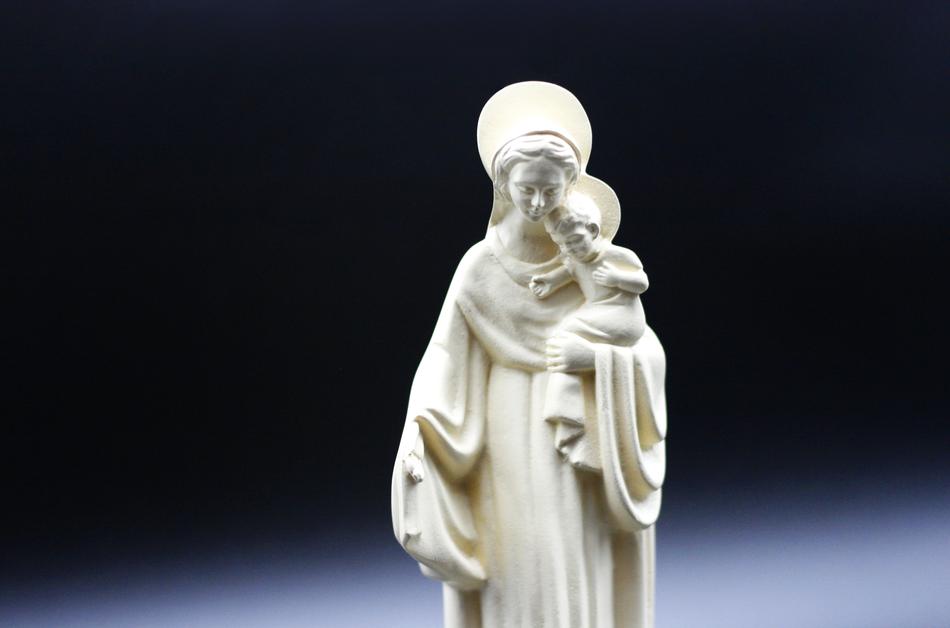 saint white sculptures