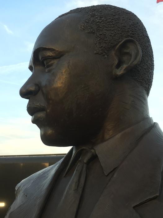 Mlk Civil Leader statue