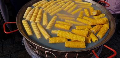 boiled corn in water