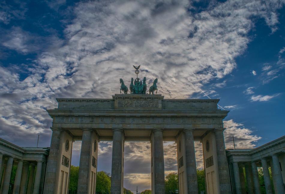 arch with cloud background view