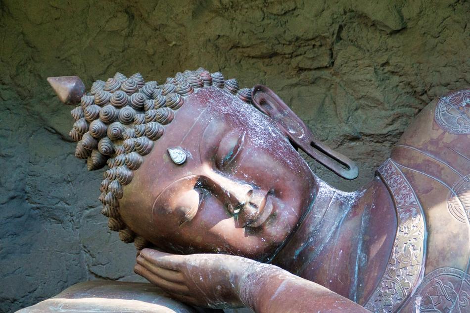 Buddha Lying