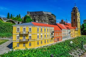 colored houses in architecture