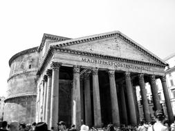 Roman columns with roof view