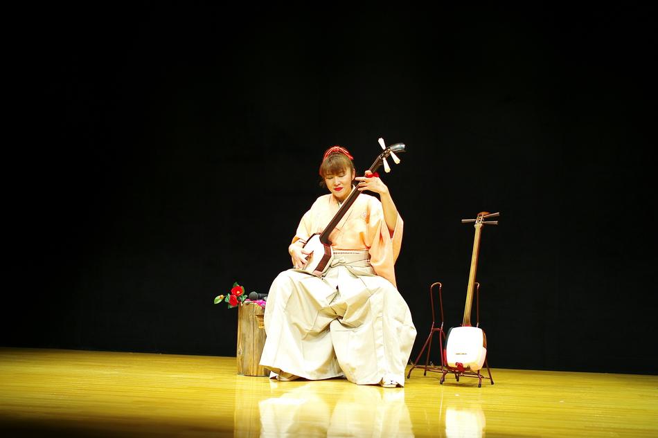 concert darkness music man performance