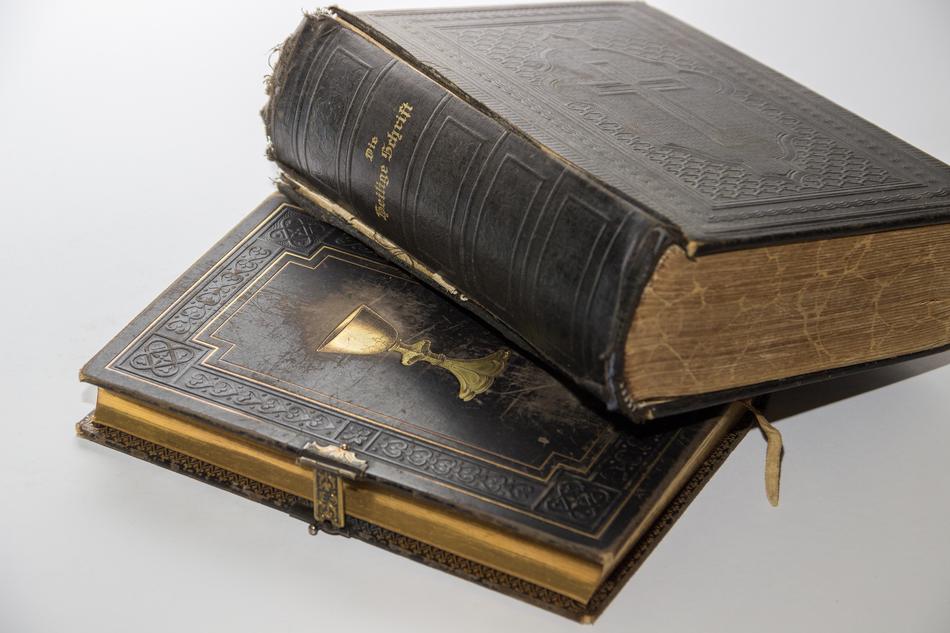 Bible Hymnal Old