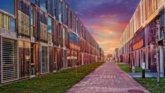 cozy houses of europe courtyard