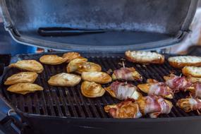 Grilled bacon and cheese