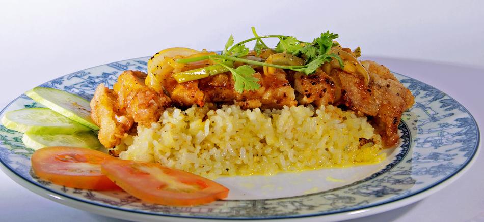 Rice dinner with meat and vegetables