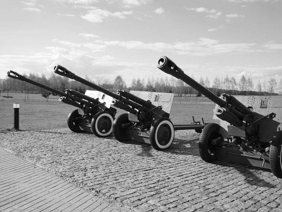 black guns war