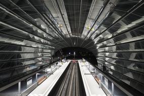 metro escalator up