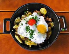 potatoes with spices and egg