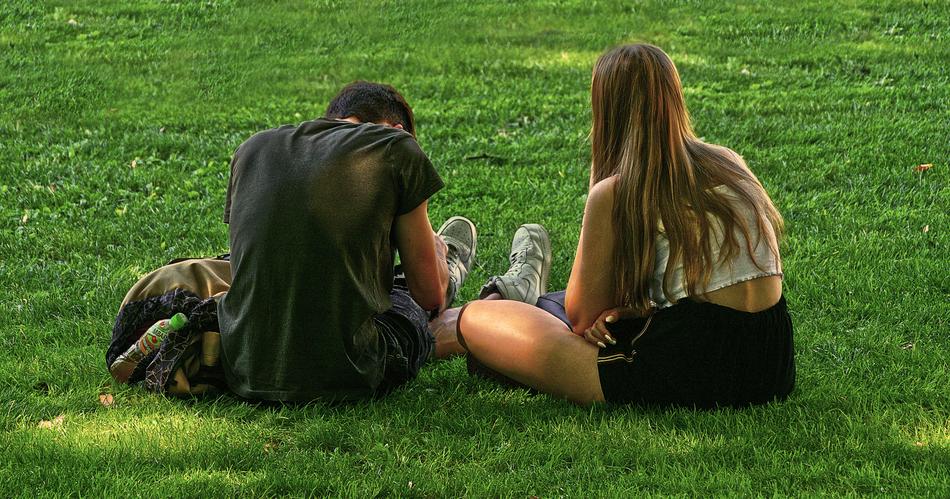 happy couple on a picnic
