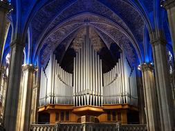 temple organ view