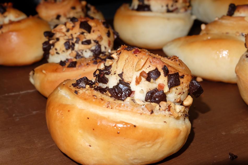 A delicious bun with sesame and chocolate
