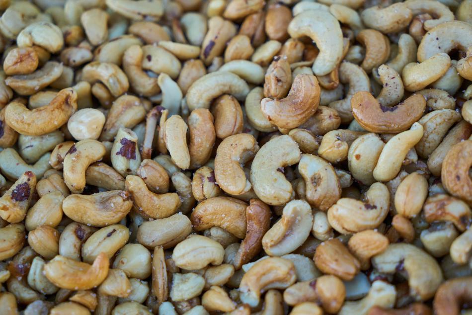 Diet snack with peanuts