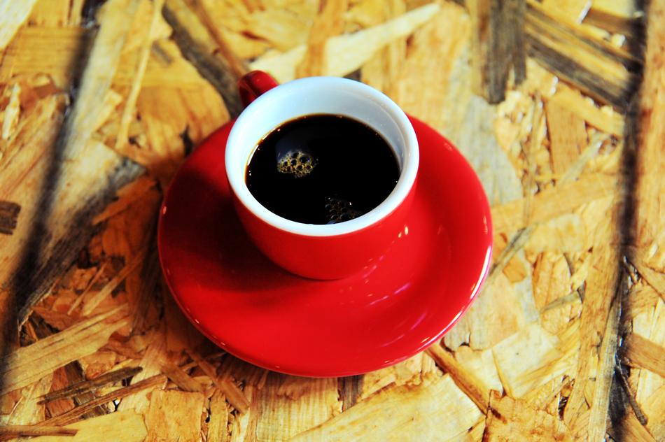 brown coffee in a red mug