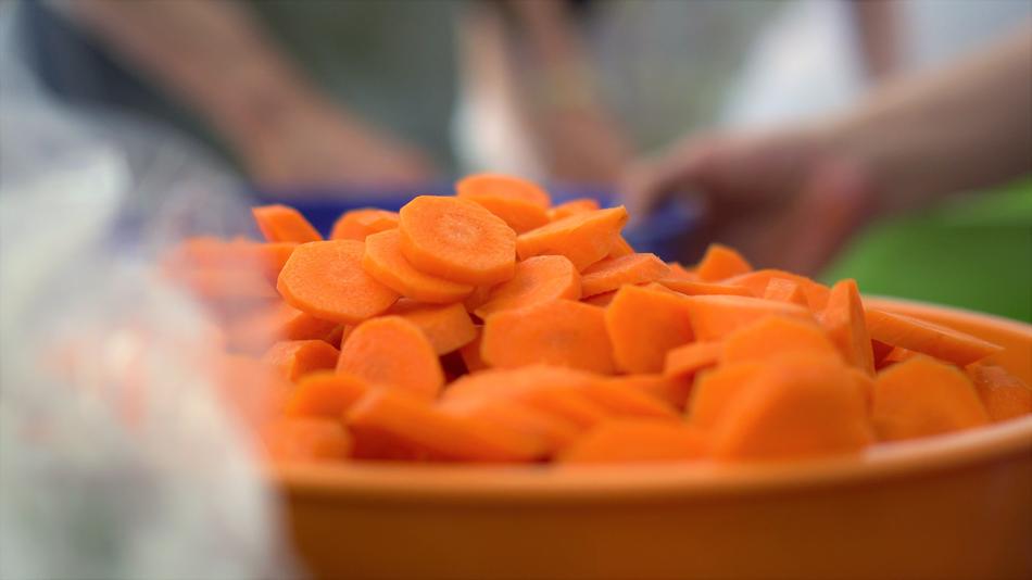 sliced carrots fresh delicious