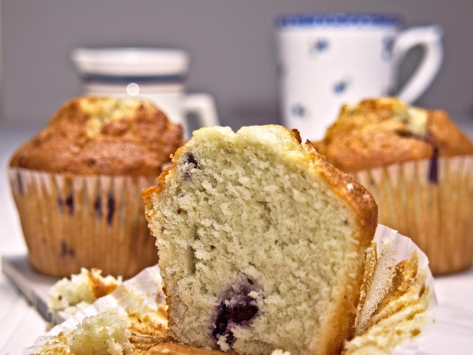 cupcake bake with filling