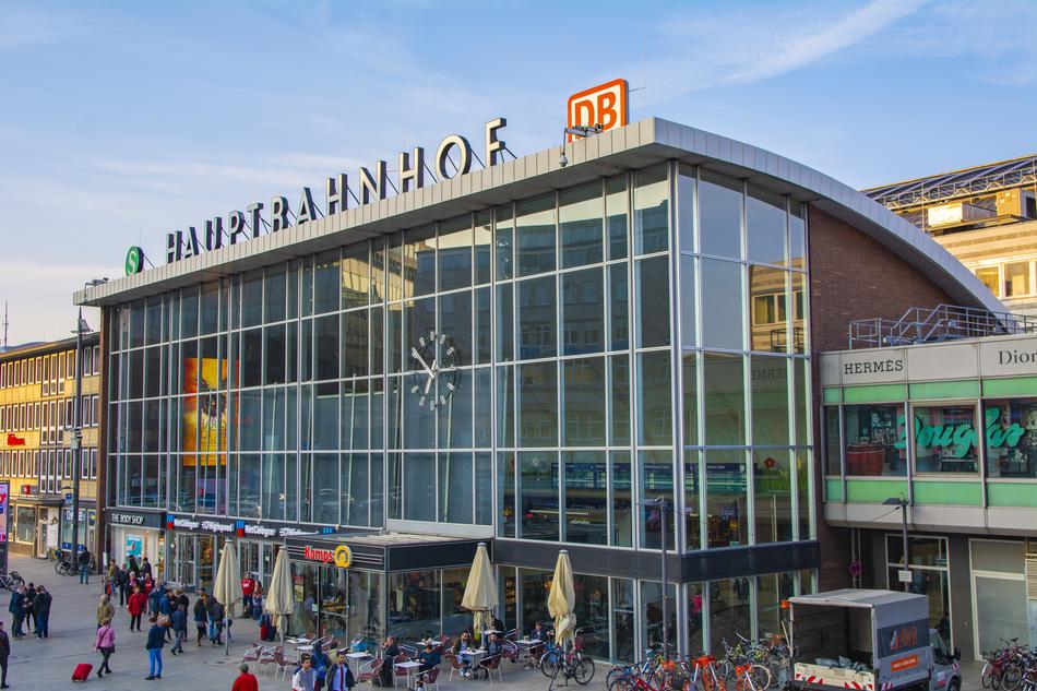 glass building station view
